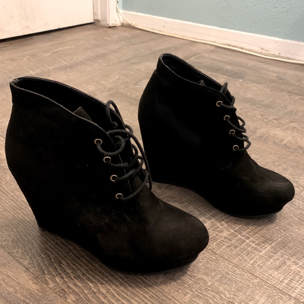 Suede heel boots ✨